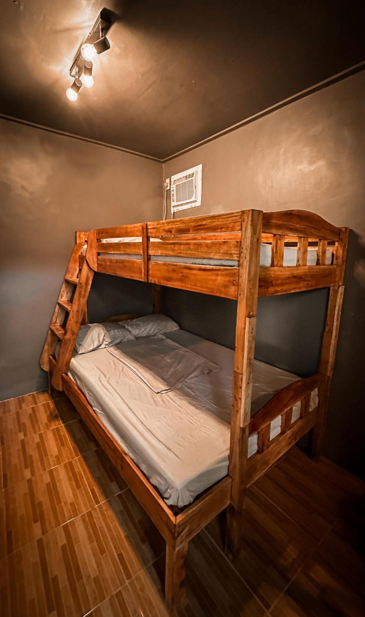 Resting Rabbit Hostel Đảo Đảo Siquijor Ngoại thất bức ảnh