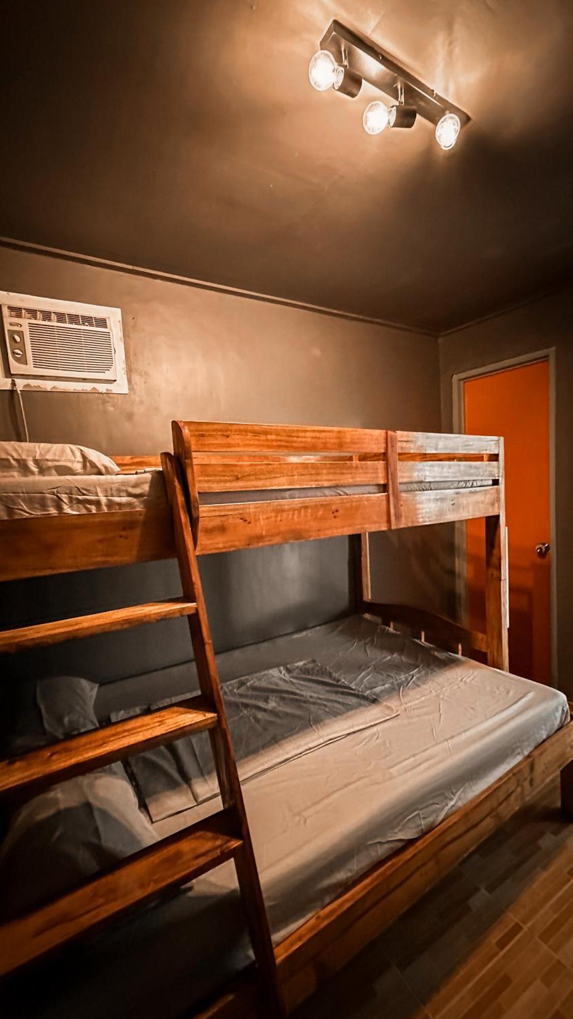 Resting Rabbit Hostel Đảo Đảo Siquijor Ngoại thất bức ảnh