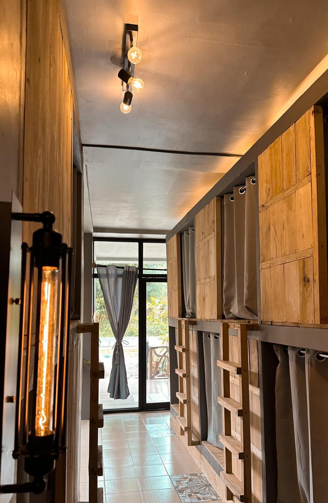Resting Rabbit Hostel Đảo Đảo Siquijor Ngoại thất bức ảnh